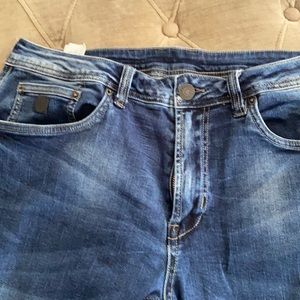 Me a Buffalo David bitton jeans